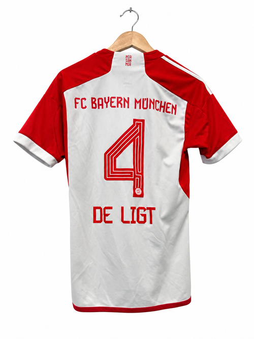 Bayern Munich 2023/24 thuisshirt maat S met De Ligt #4, achterkant