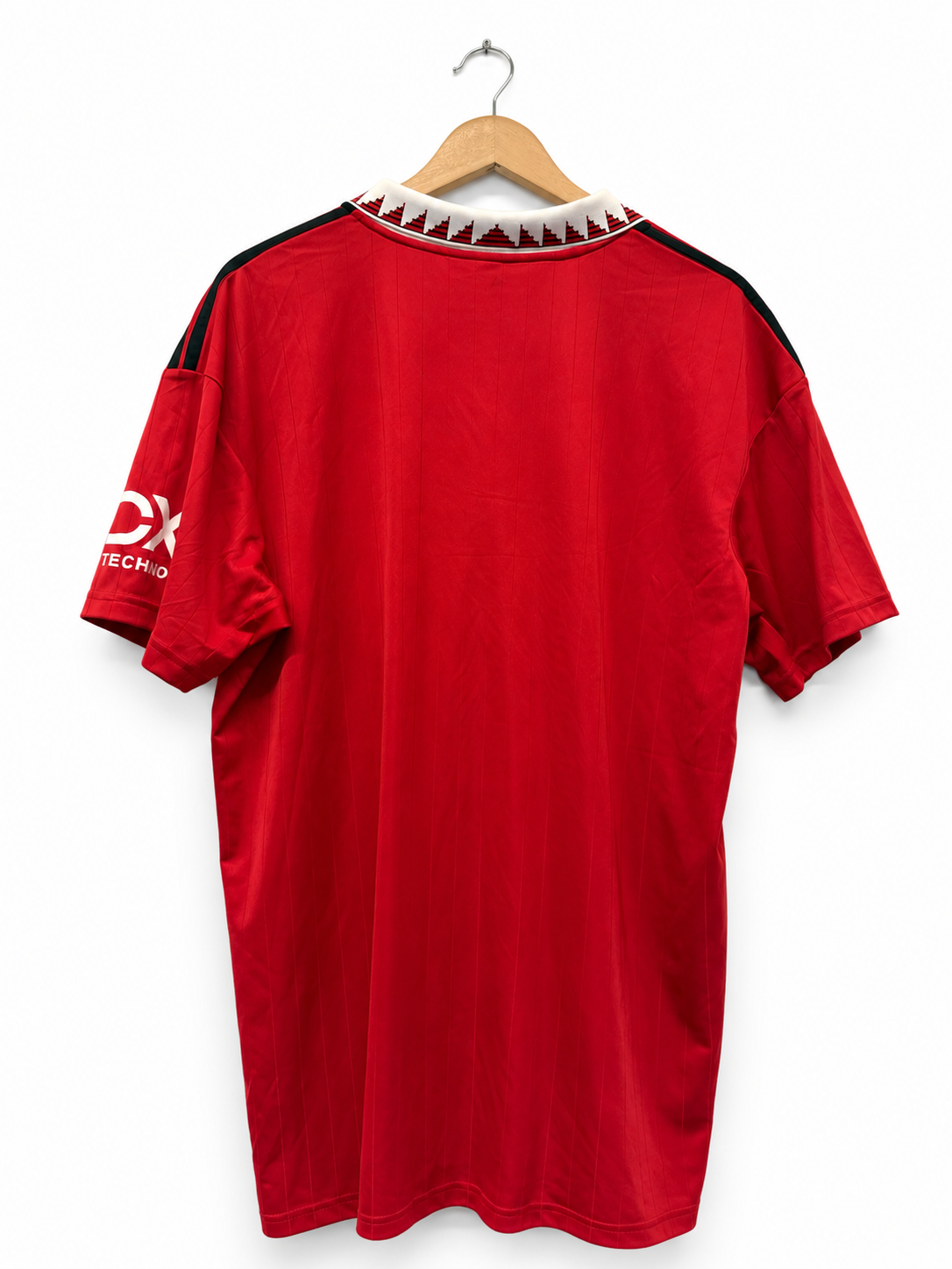 Manchester United 2022/23 thuisshirt maat S, achterkant